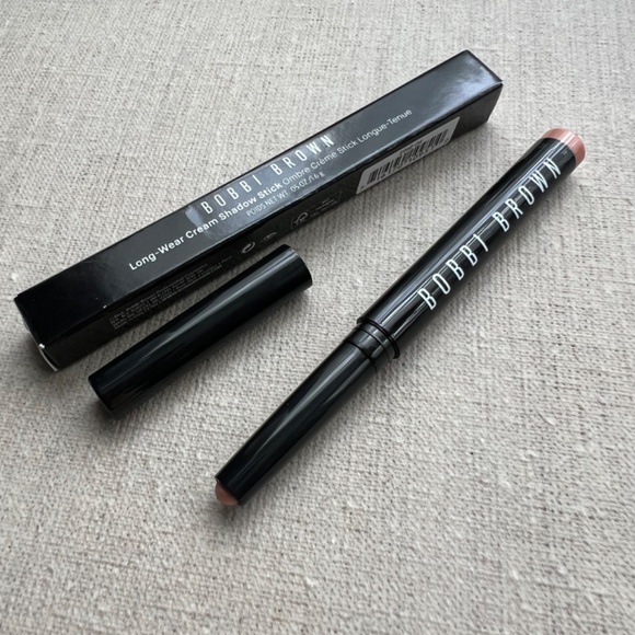 BOBBI BROWN Long-Wear Cream Eyeshadow Stick in Golden Pink - Picture 2 of 7